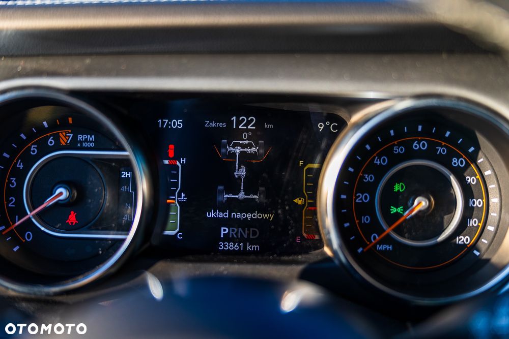 Jeep Wrangler 3.6 Unlim Sahara - 29