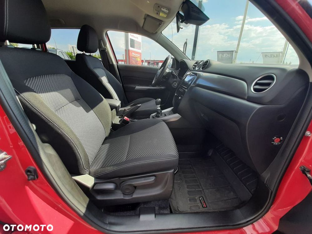 Suzuki Vitara - 25