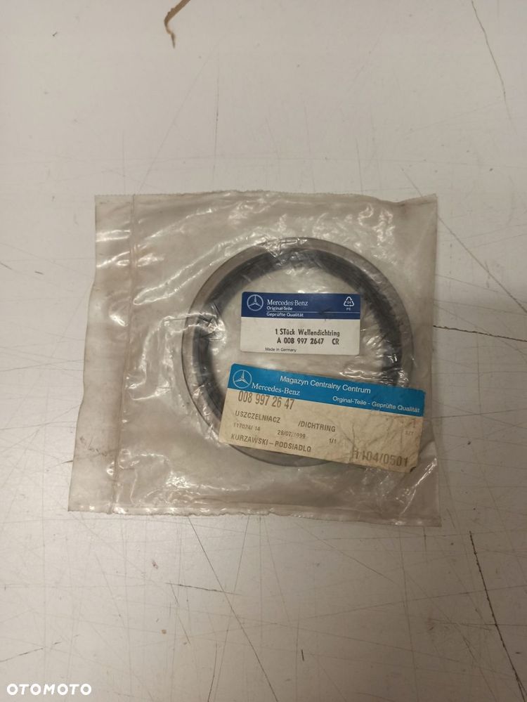 SIMERING UCZELNIACZ POKRYWY WAŁU KORBOWEGO MERCEDES M102 A0089972647 ASO - 1