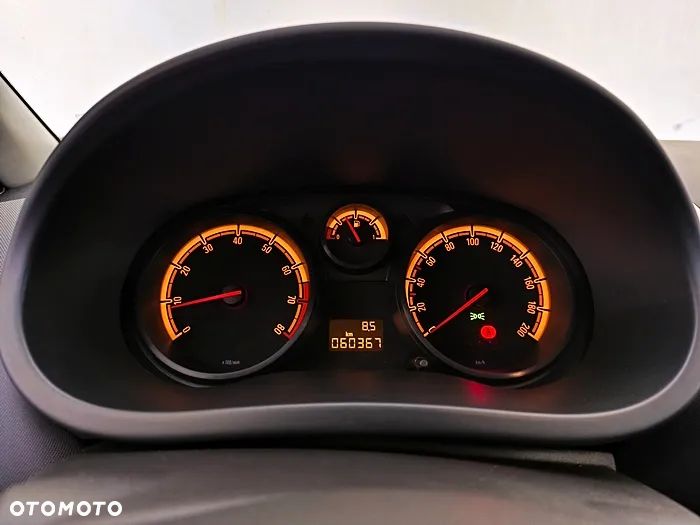 Opel Corsa - 25