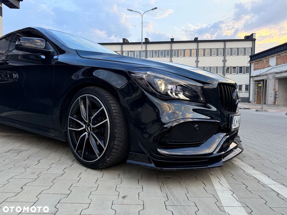 Mercedes-Benz CLA 180 AMG Line - 10