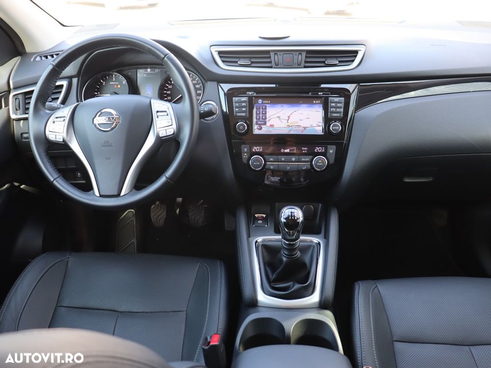 Nissan Qashqai 1.5 DCI Start/Stop Tekna - 14
