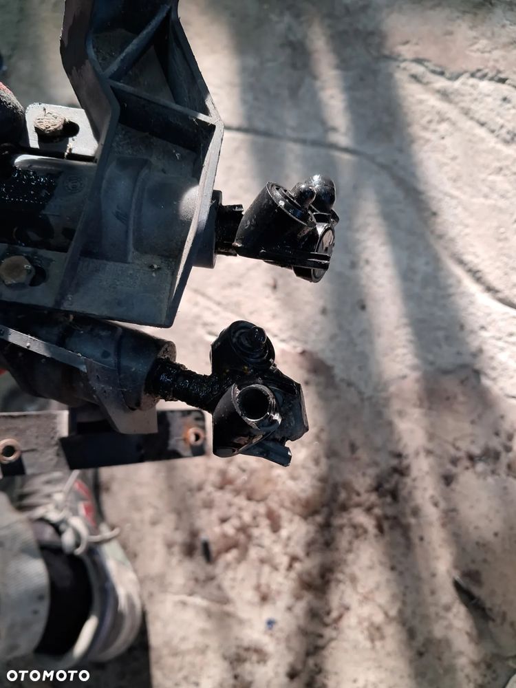 Ford Mondeo MK3 ST220 3.0 V6 Spryskiwacze reflektorów