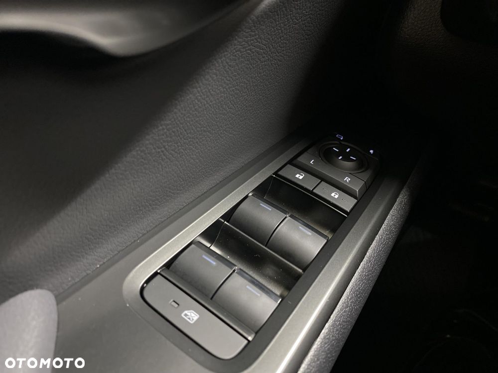 Lexus UX 300h F Sport Design - 20