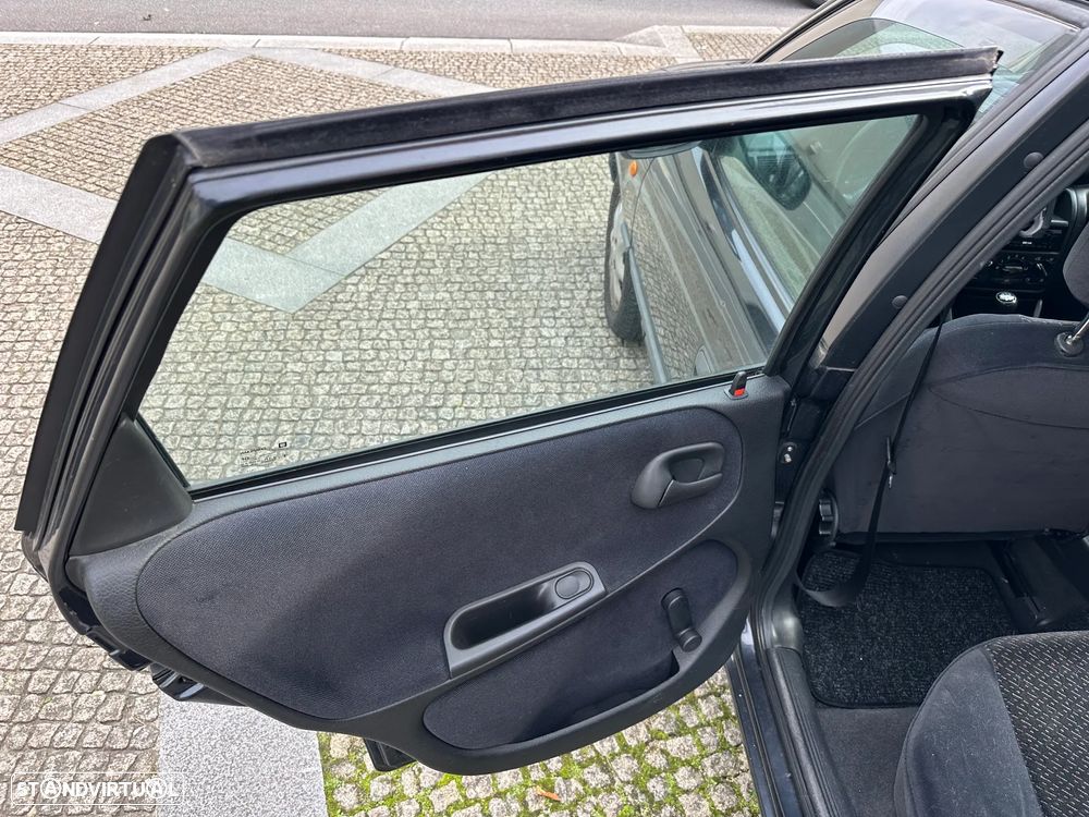 Opel Astra 1.4i 16V Sport - 16