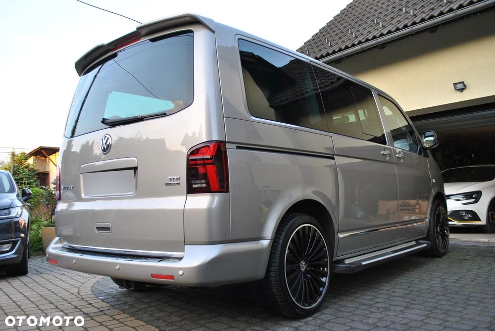 Volkswagen Multivan - 16