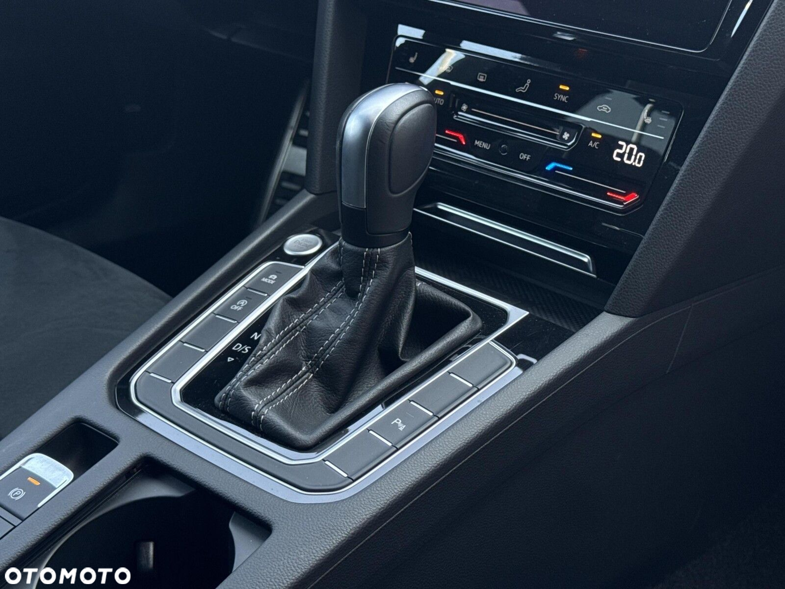 Volkswagen Arteon 2.0 TSI R-Line DSG - 17