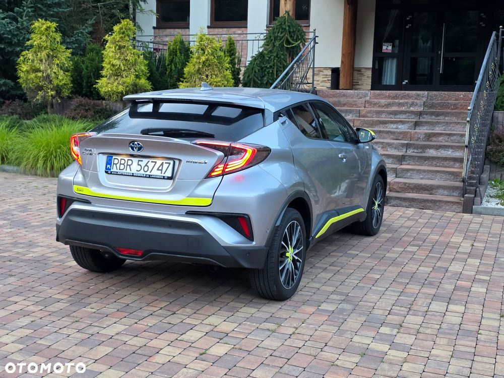 Toyota C-HR 1.8 Hybrid Neon Lime powered by JBL - 23