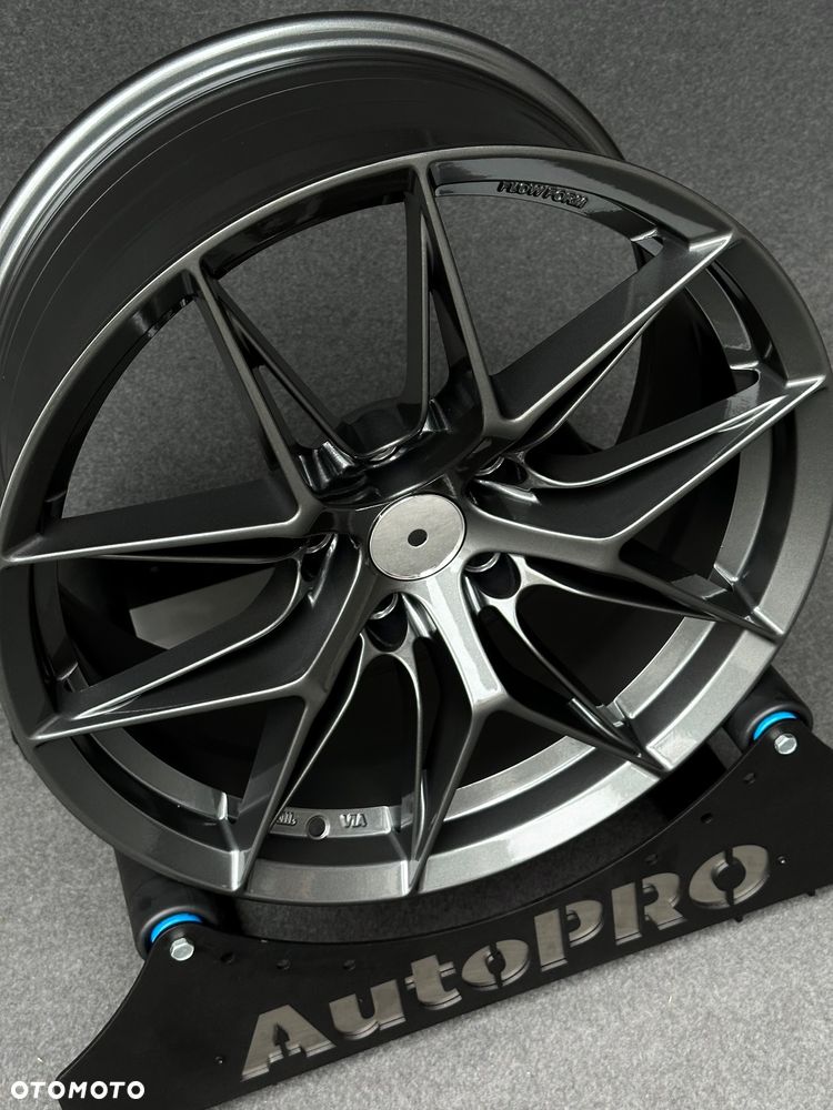 NOWE felgi 18 BMW  GRAFITOWE 5x120 8.5j ET35 F10 Z3 Z4 E46 X1 X3 E83 F25 X5 E90 F30 F32 F34 GT F01 F12 F20 E87 F22 E60 xDrive Opel Insignia JR44 JR21 Styling M Pakiet Forzza Vossen HF7 Japan Racing JR28 alufelgi - 6