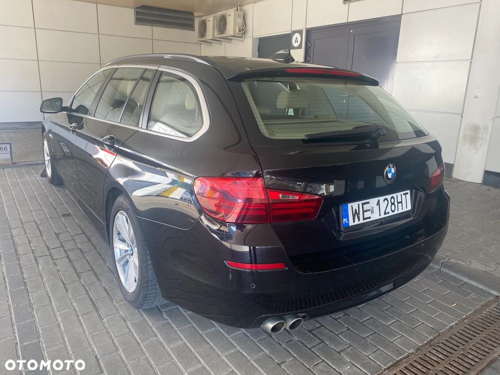 BMW Seria 5 520d xDrive - 4