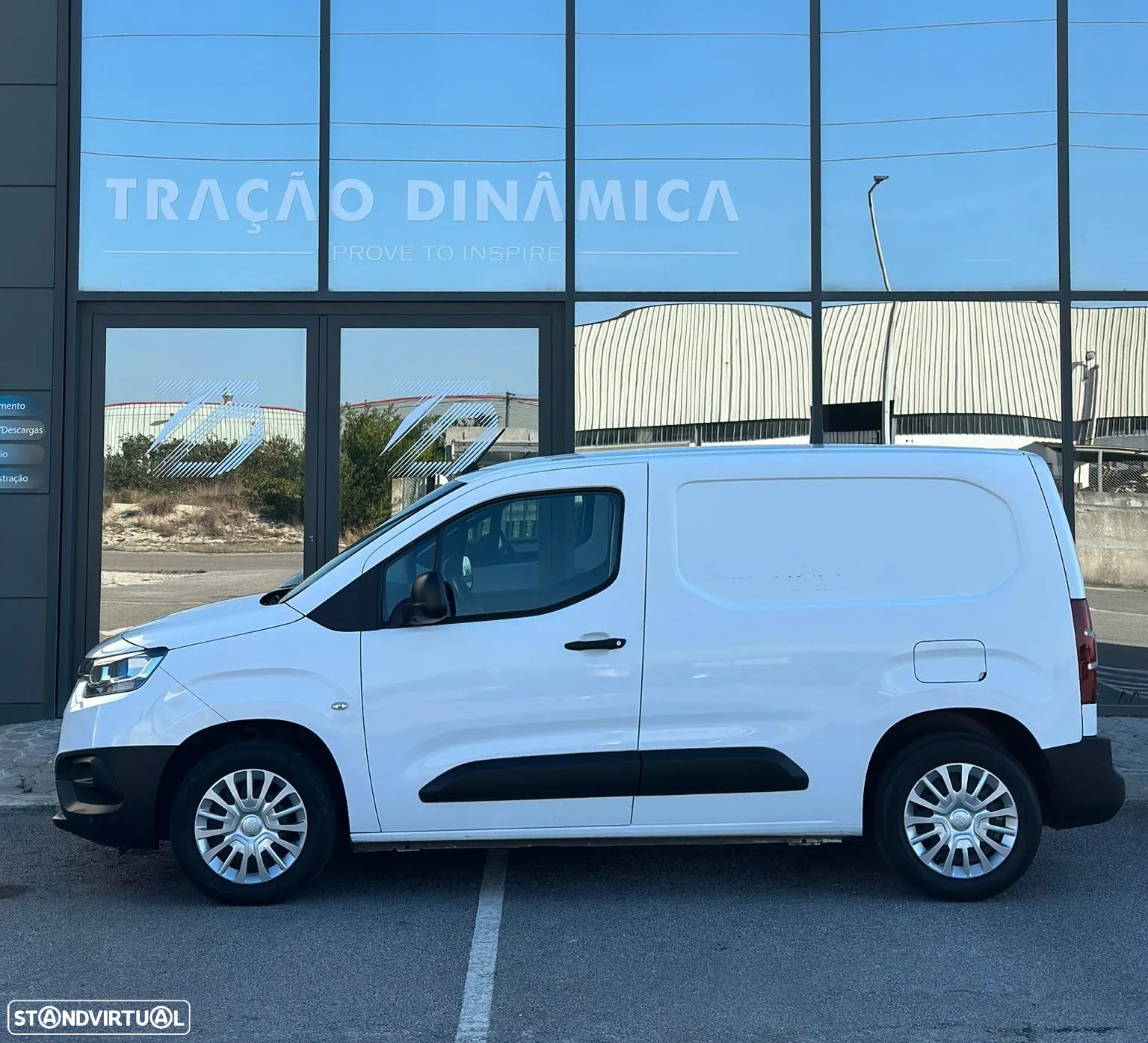 Toyota Proace City Medium 1.5D-4D L1 Business - 4