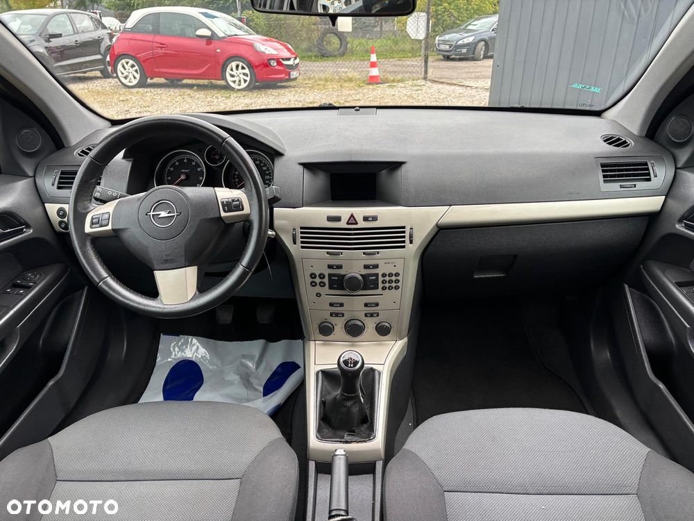 Opel Astra 1.6 Start - 17