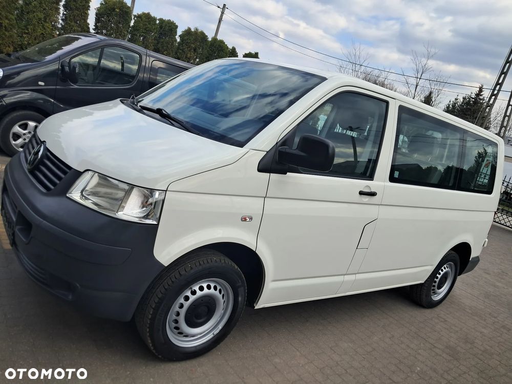 Volkswagen Transporter Caravelle Kurz Comfortline - 2