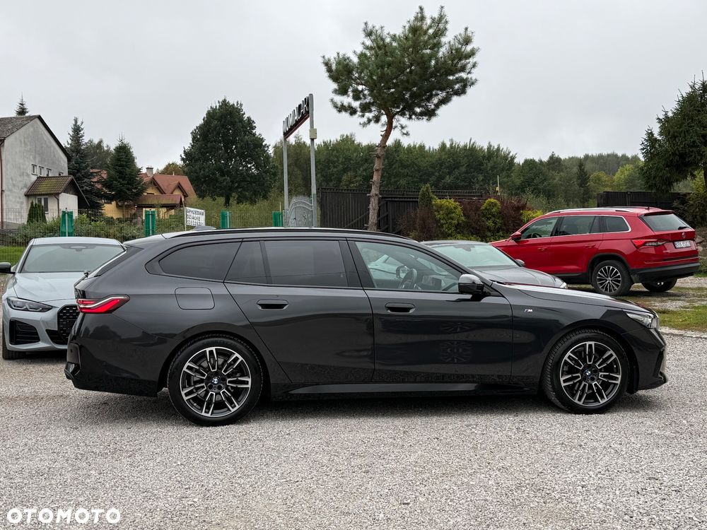BMW Seria 5 520d xDrive Touring - 33