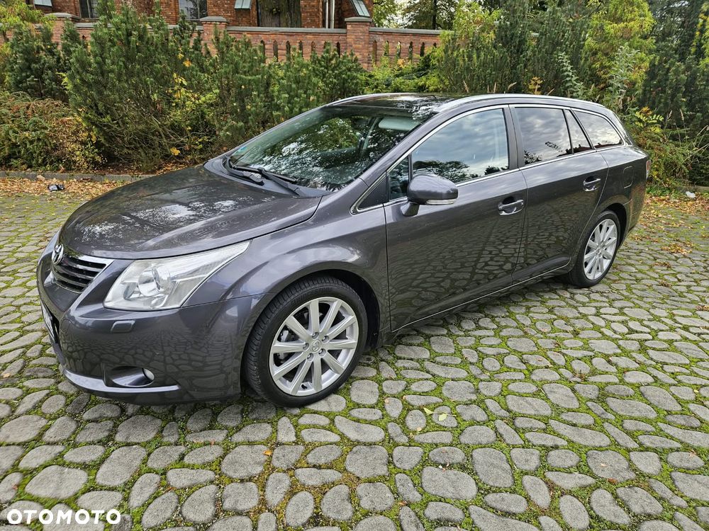 Toyota Avensis 2.0 Executive - 4