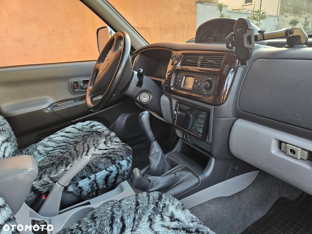 Mitsubishi Pajero Sport - 7