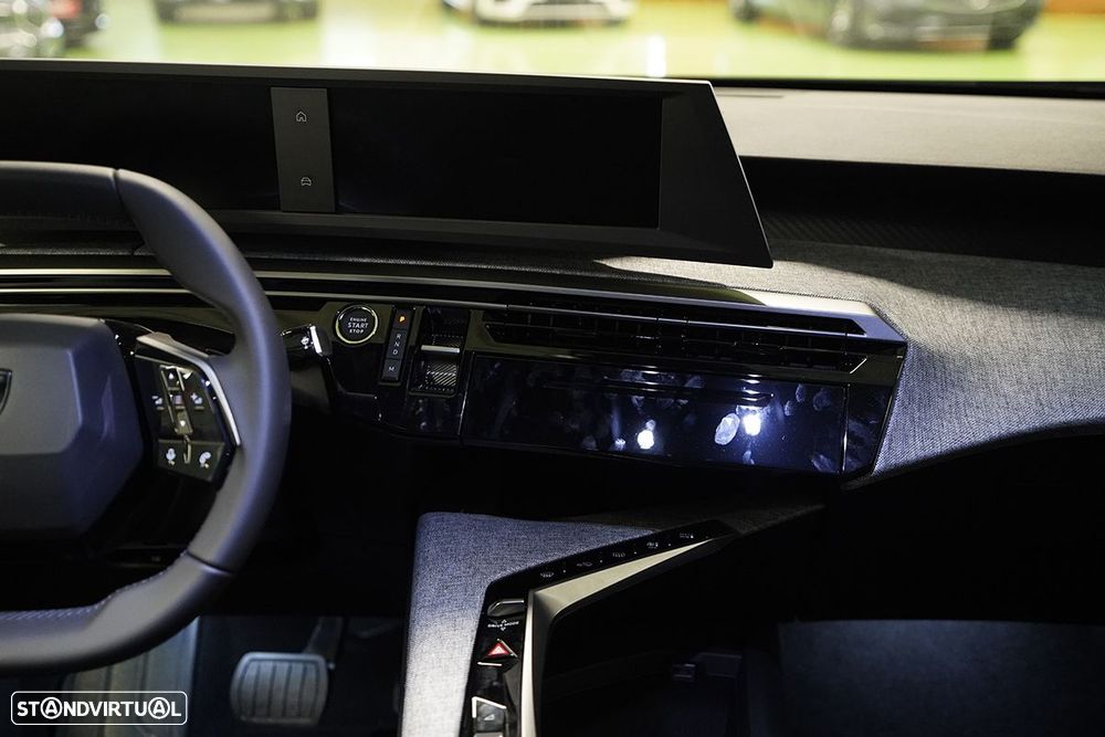 Peugeot 3008 1.2 Hybrid Allure e-DCS6 - 7