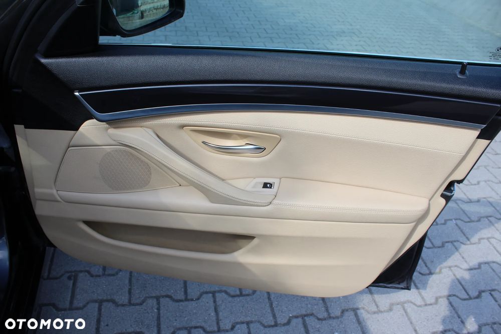 BMW Seria 5 520d Edition Fleet Exclusive - 27