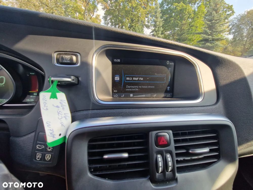 Volvo V40 D2 Kinetic - 19