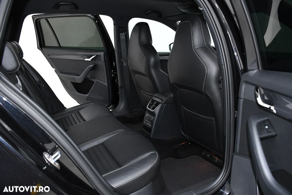 Skoda Octavia 2.0 TDI RS - 7