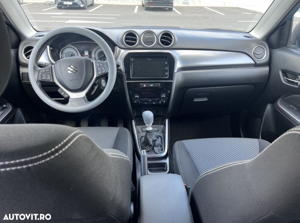 Suzuki Vitara 1.4 Boosterjet MHEV Passion - 3