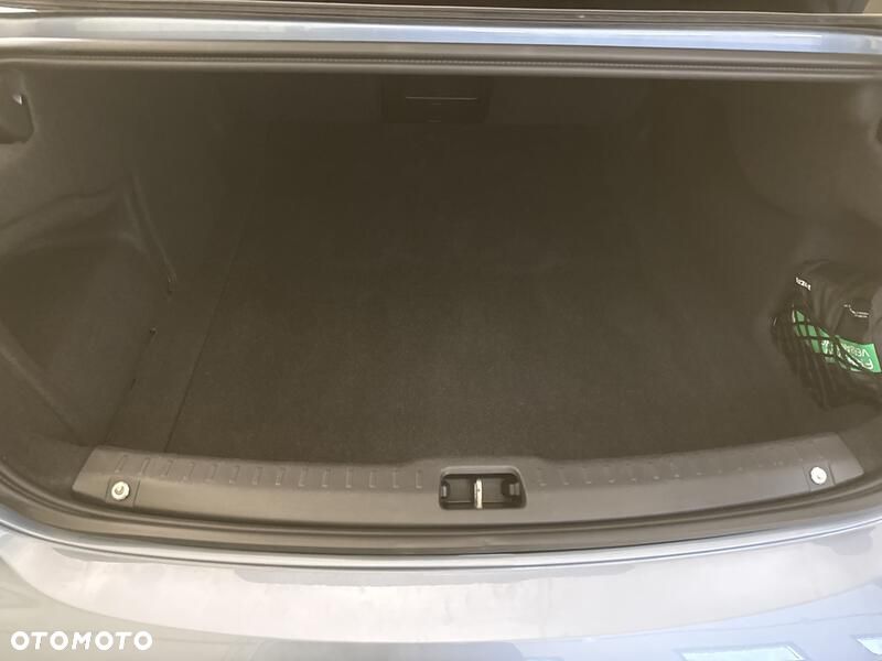 Volvo S90 D4 SCR Momentum Pro - 22
