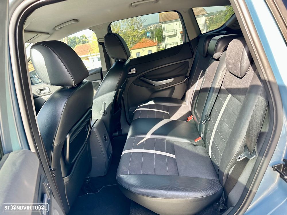 Ford Kuga 2.0 TDCi Titanium - 26