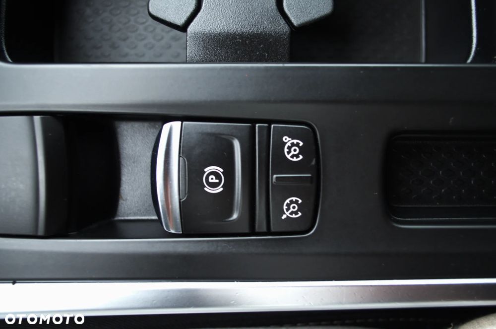 Renault Megane ENERGY TCe 130 LIMITED - 19