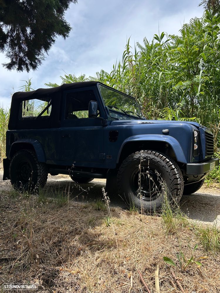 Land Rover Defender 90 2.5 Td5 Soft Top - 35