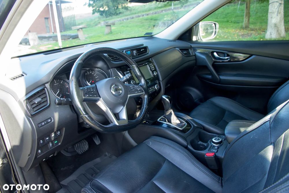 Nissan X-Trail 2.0 dCi Tekna 4WD Xtronic - 21