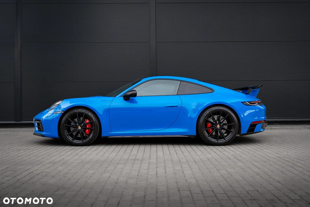 Porsche 911 Carrera 4S - 3