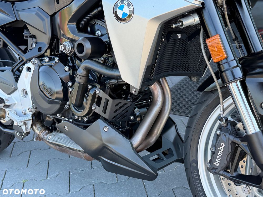 BMW F - 20