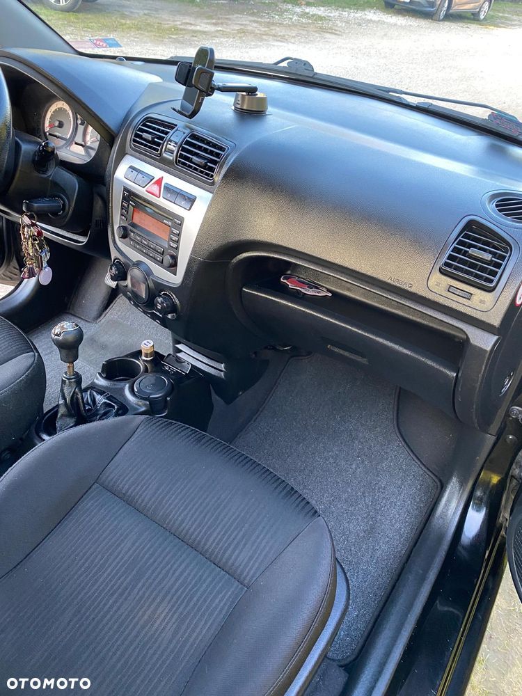 Kia Picanto - 9
