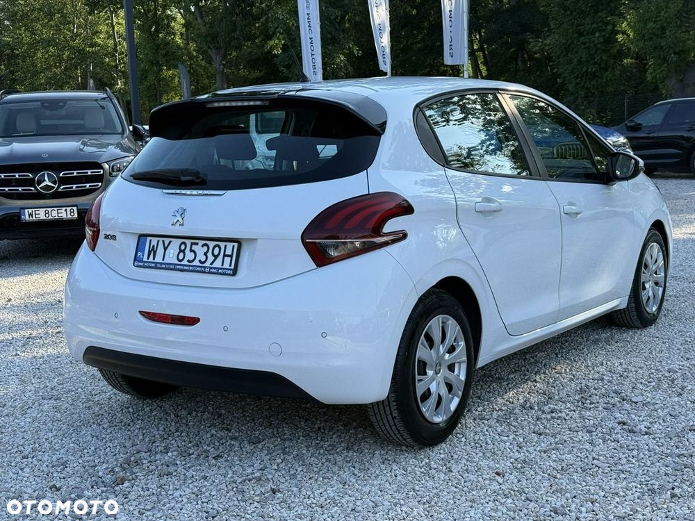 Peugeot 208 - 3