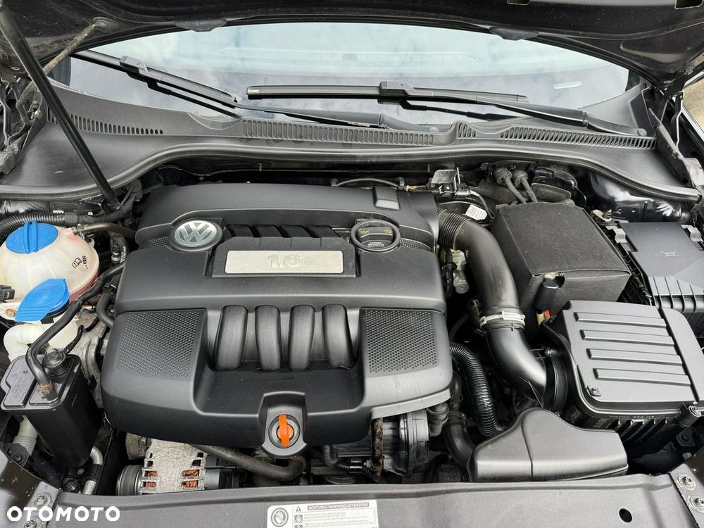 Volkswagen Golf 1.6 Comfortline - 20