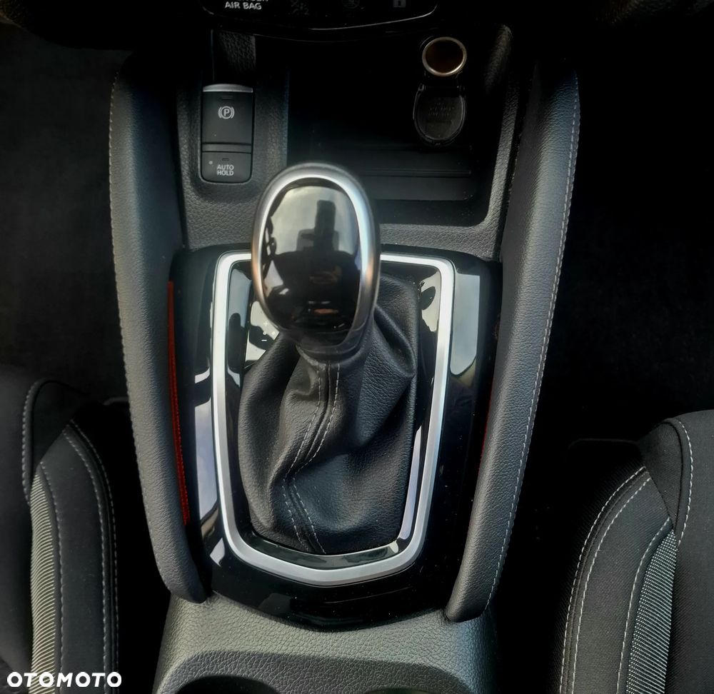 Nissan Qashqai 1.3 DIG-T N-Connecta DCT - 22