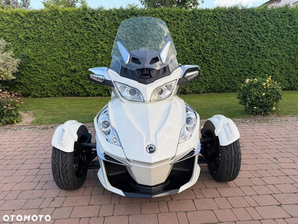 Can-Am Spyder - 2