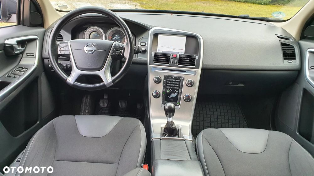 Volvo XC 60 D3 Momentum - 5