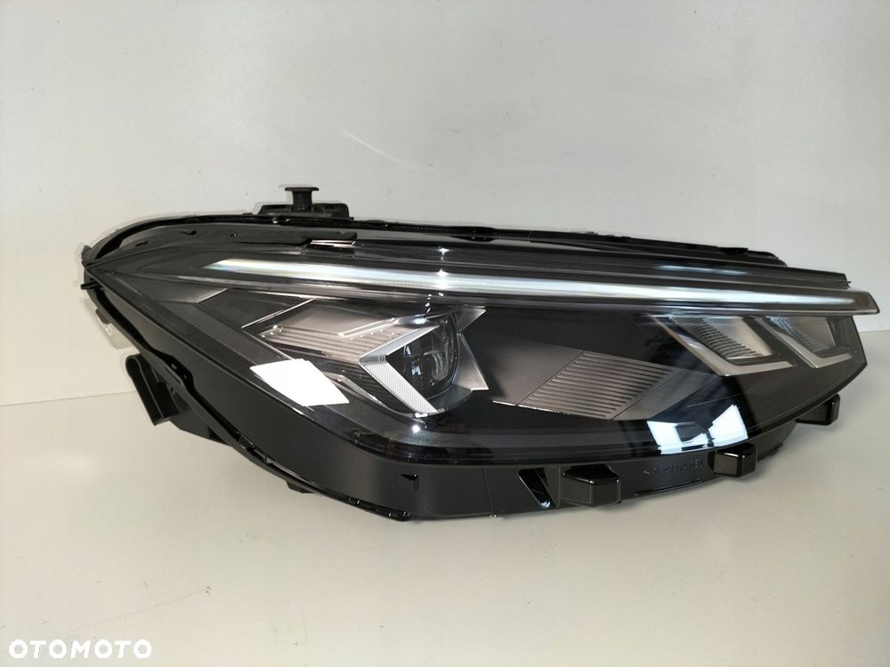 lampa przednia reflektor prawa vw passat b9 24- full led - 3