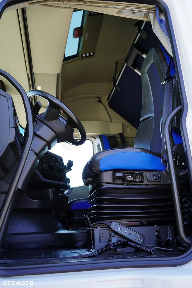 Volvo FH / 500 / XL / EURO 6 / ACC / PEŁNY ADR / I - COOL / NOWY MODEL - 7