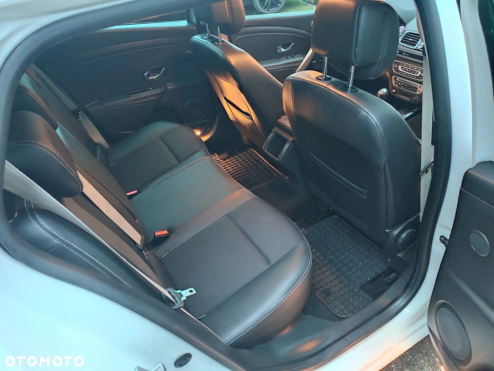 Renault Megane ver-1-6-dci-bose - 22