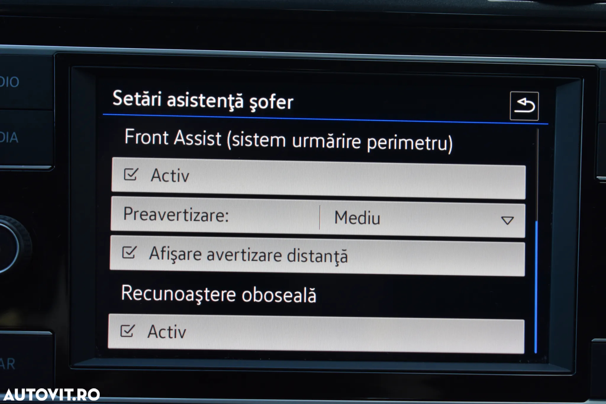 Volkswagen Golf 1.6 TDI Comfortline - 21