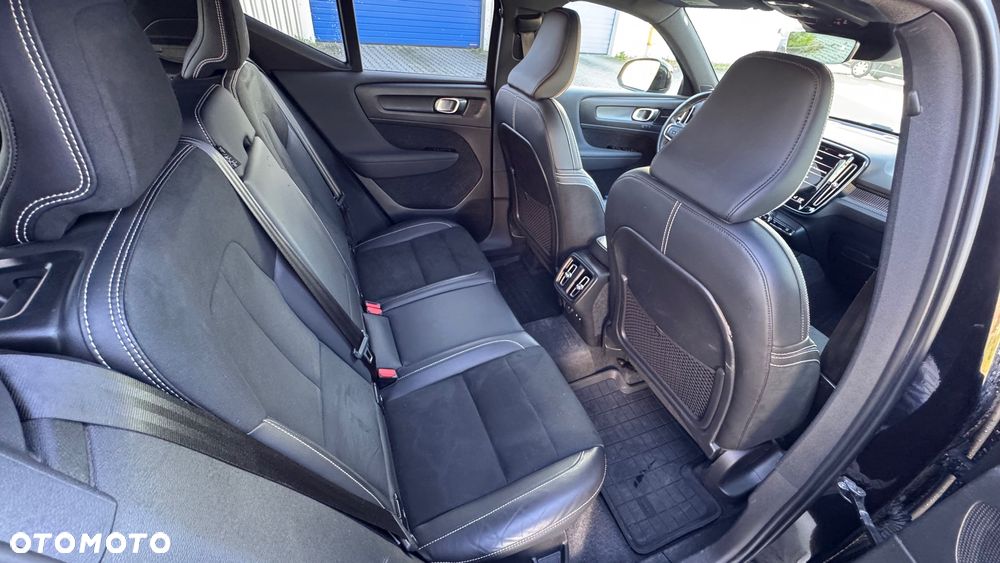 Volvo XC 40 T5 AWD Momentum - 7