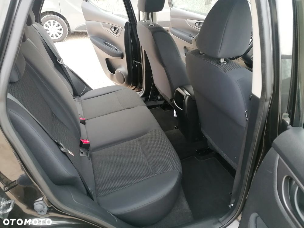 Nissan Qashqai 1.5 dCi DPF acenta - 22