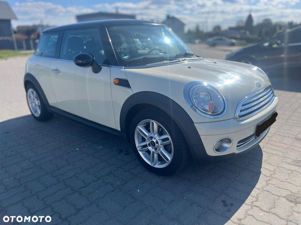 MINI Cooper Standard - 2