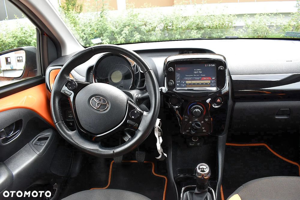 Toyota Aygo x-clusive Style Selection - 8