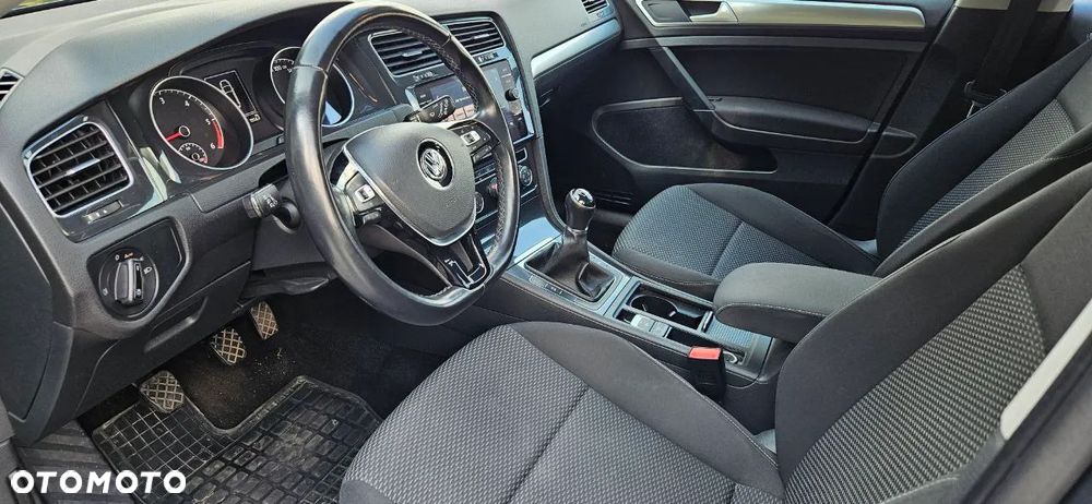Volkswagen Golf VII 1.6 TDI BMT Trendline - 14