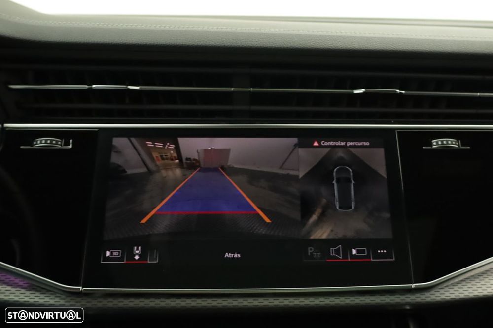 Audi Q8 55 TFSIe quattro Tiptronic - 13
