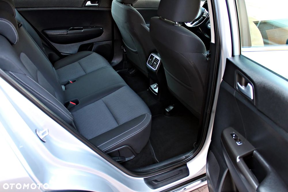 Kia Sportage 1.6 T-GDI L Business Line 4WD DCT - 19