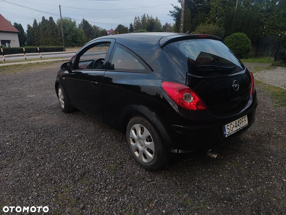 Opel Corsa 1.4 16V Cosmo - 4